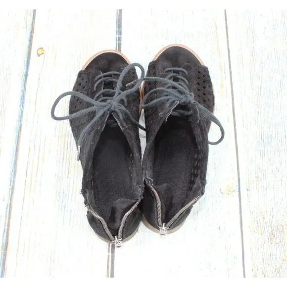Musse & Cloud Black Suede Aiden Perforated Peep Toe Lace Up Boots Size 8 - Picture 6 of 9